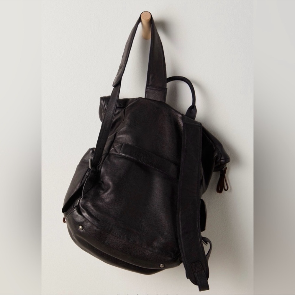 Leather Backpack - Black Men’s Everyday Backpack - Picture 3 of 9